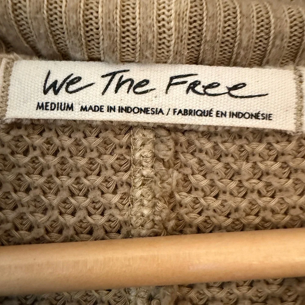 We The Free Thermal Knit Top Womens Medium Tan Excellent Mock Neck Waffle Seam